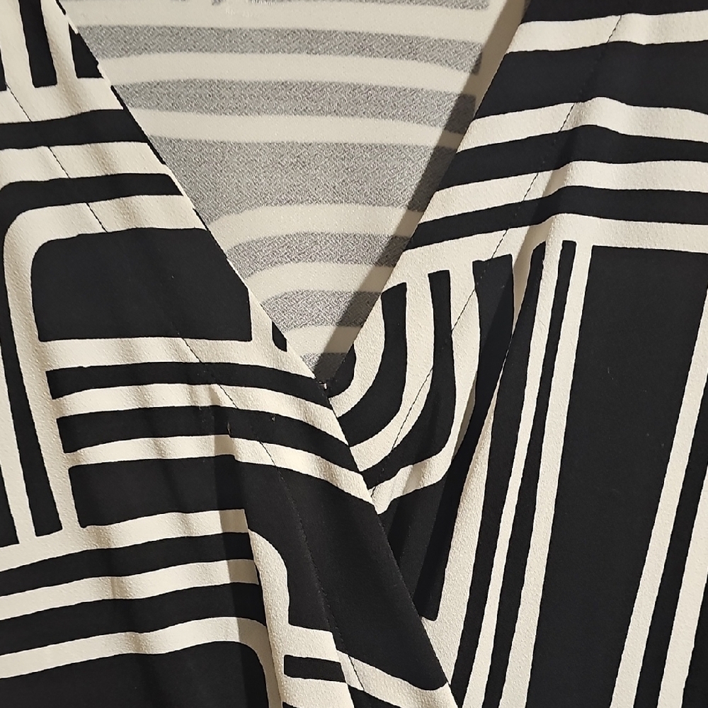 Nine West Black‎ and White Abstract Long Sleeve Dress - Picture 4 of 4